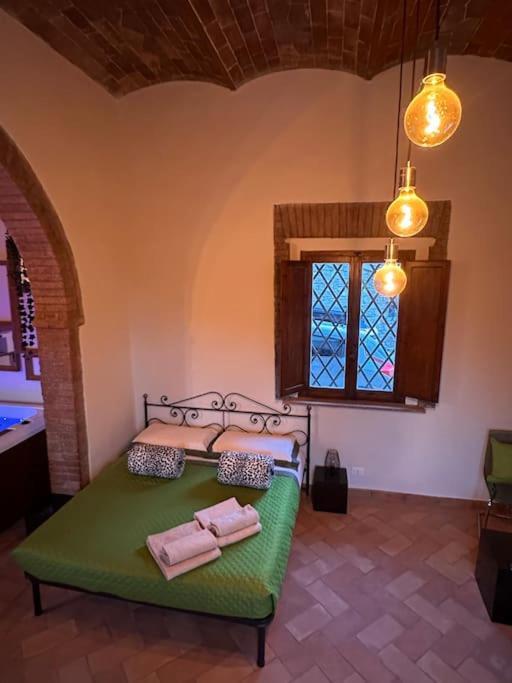 Relax Nella Jacuzzi In Toscana Colle Val D'Elsa Ngoại thất bức ảnh
