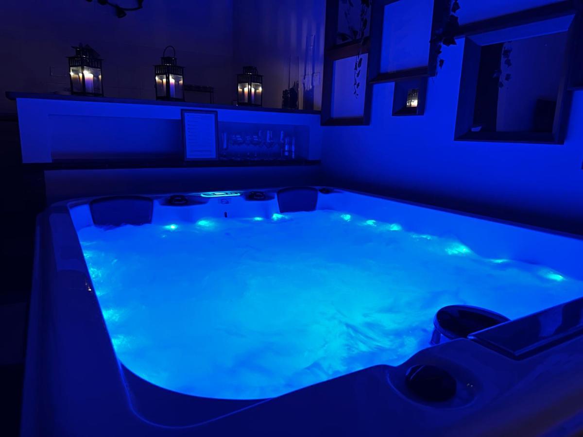 Relax Nella Jacuzzi In Toscana Colle Val D'Elsa Ngoại thất bức ảnh
